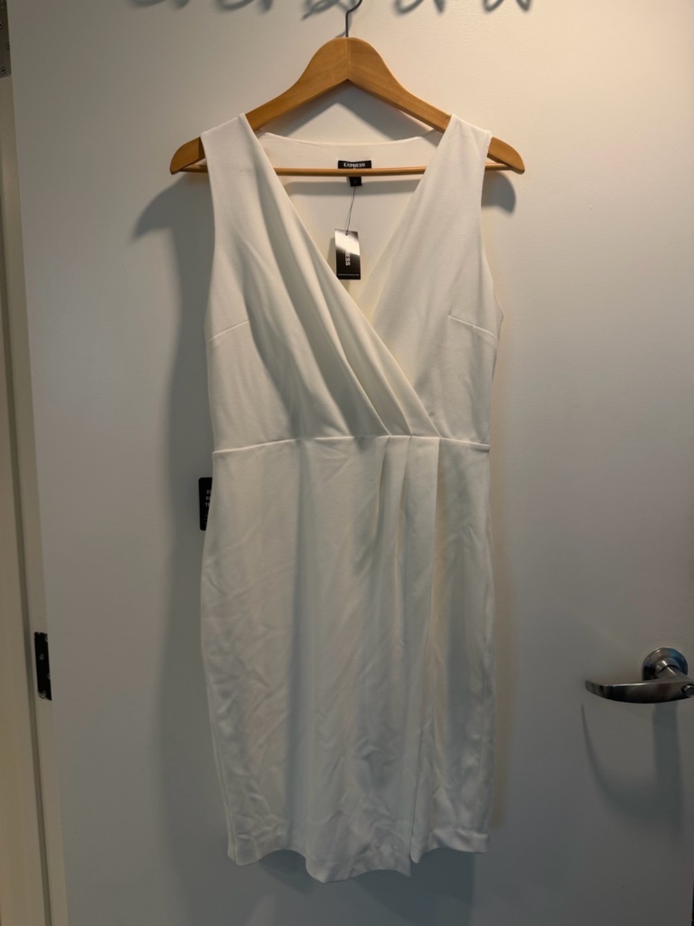 Express White Sleeveless V-Neck Midi Dress